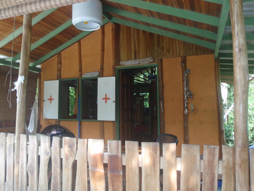 Pachamama Tropical Garden Lodge Malpais Room photo